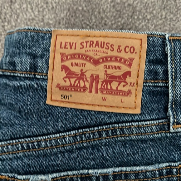 Levi’s 501 shorts - Picture 2 of 4